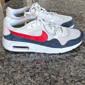 Nike Men's White and Red Athletic Shoes